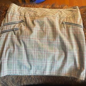 Plaid pencil skirt